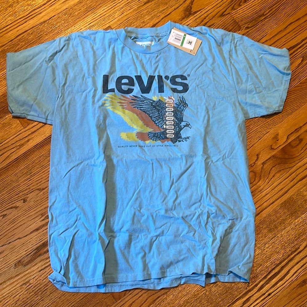 NWT Men’s Levi’s T-Shirt